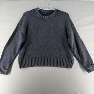1059 XSP Women’s GAP Relaxed Fit Crew Neck Knit Sweater